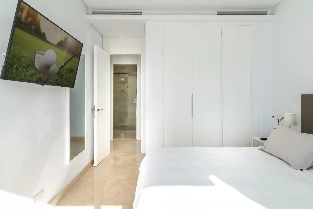 New Luxurious 4-Bdrm Villa Next To Beach/Golf — La Finca Marbella 0*,