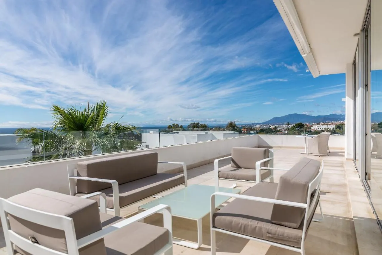 New Luxurious 4-Bdrm Villa Next To Beach/Golf — La Finca Marbella Spain