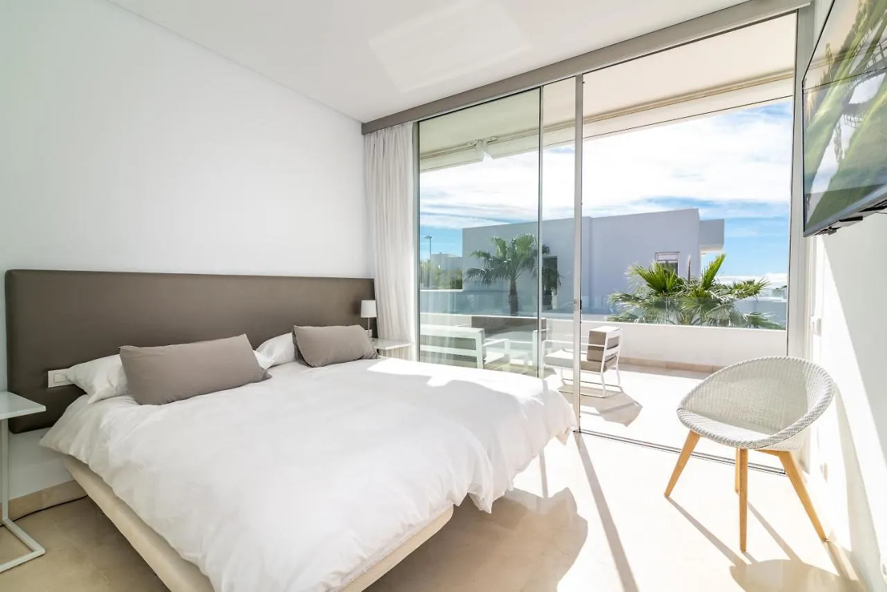 New Luxurious 4-Bdrm Villa Next To Beach/Golf — La Finca Marbella 0*,