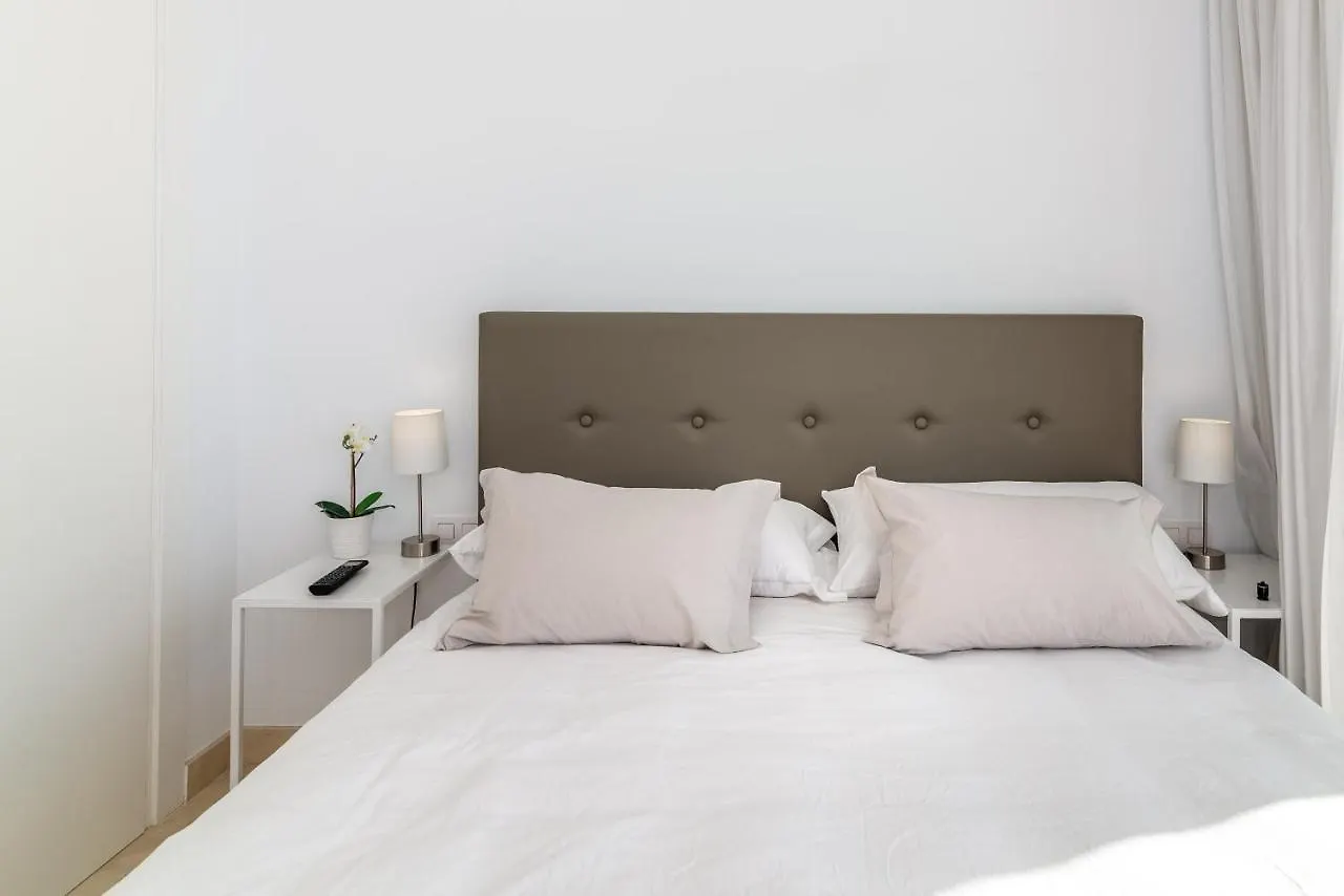 New Luxurious 4-Bdrm Villa Next To Beach/Golf — La Finca Marbella Spain